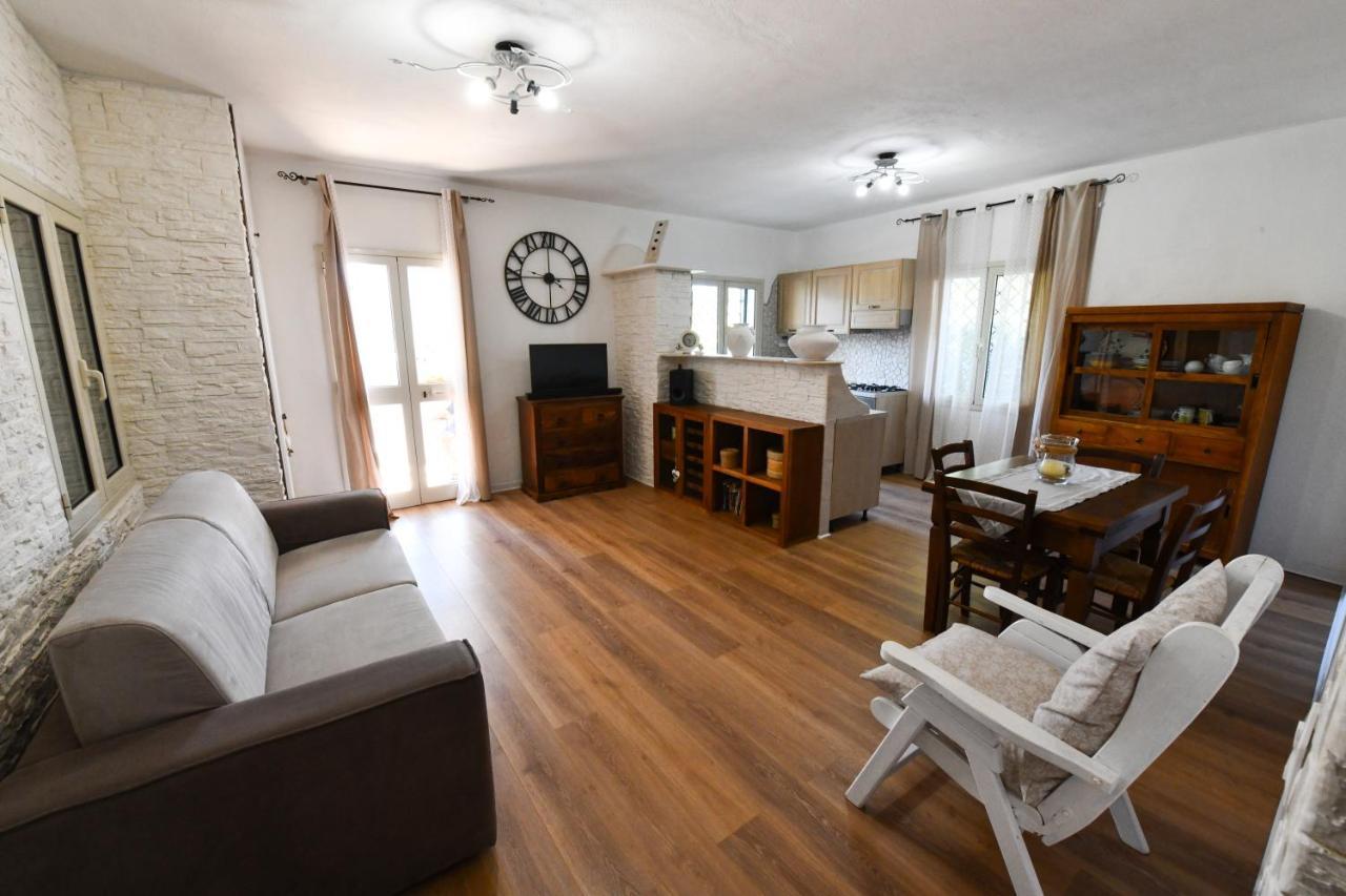 Bentosa Villa Enas Buitenkant foto